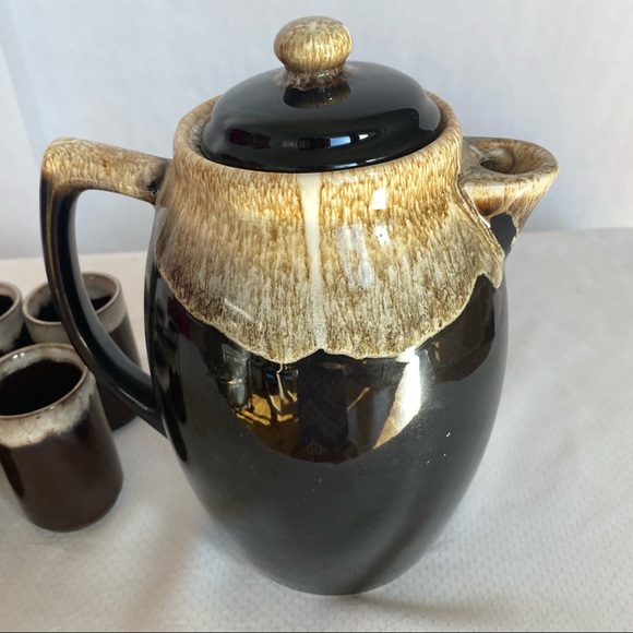 Vintage Ceramic Tea or Coffe Pot & Cups - Picture 5 of 12